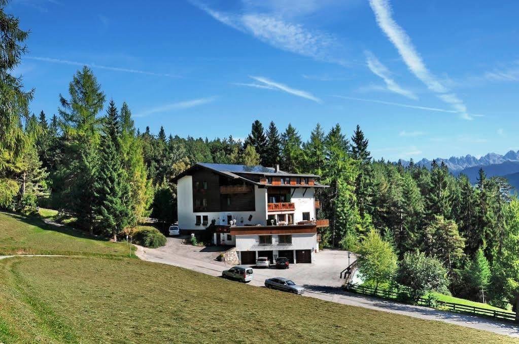 Hotel Pension Tyrol Seefeld in Tirol Exteriör bild